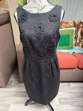 Darling Black Floral Appliqué Sheath Dress